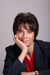 Elizabeth More