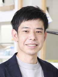 Toshihiro Kobayashi