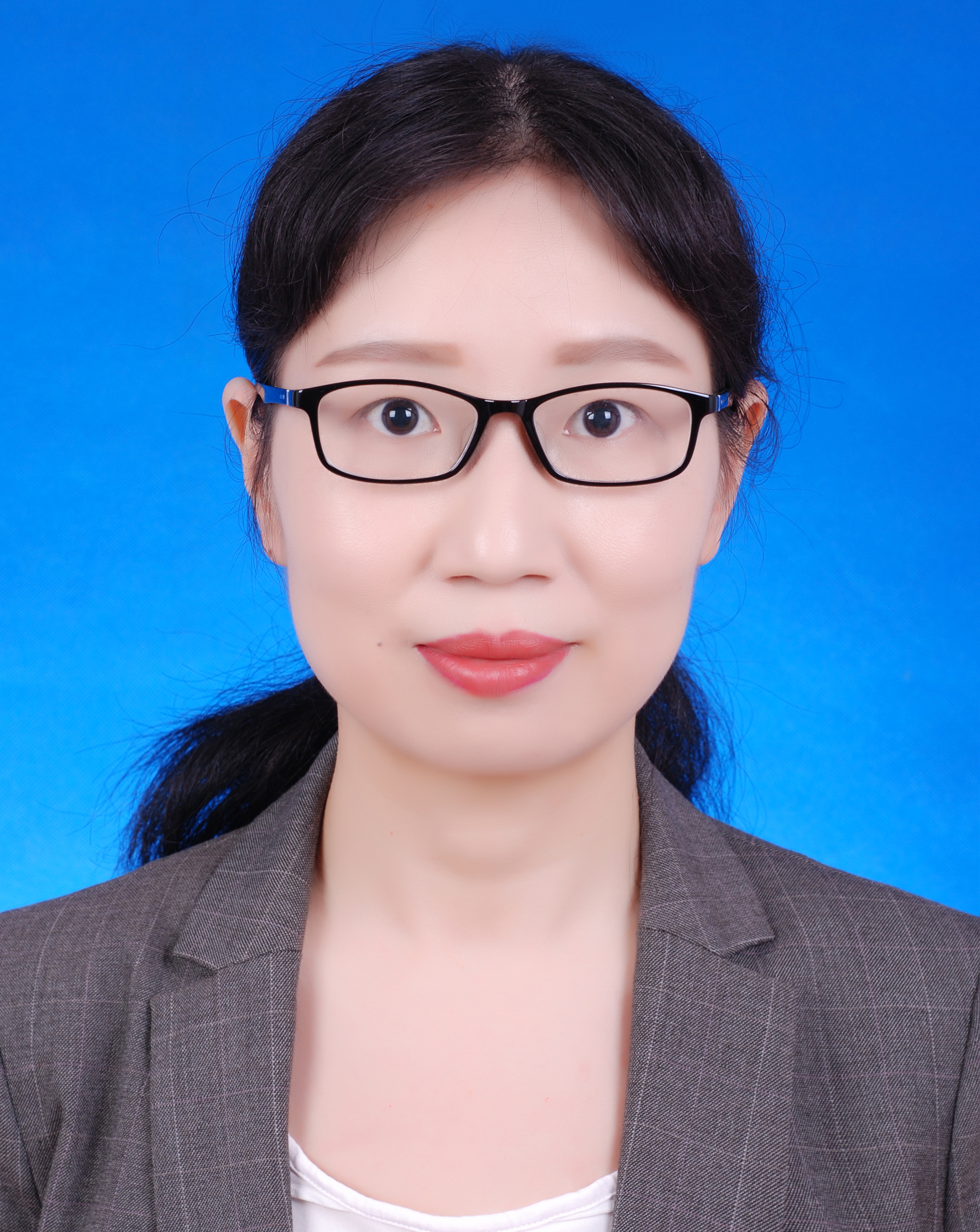 Yuanyuan Li
