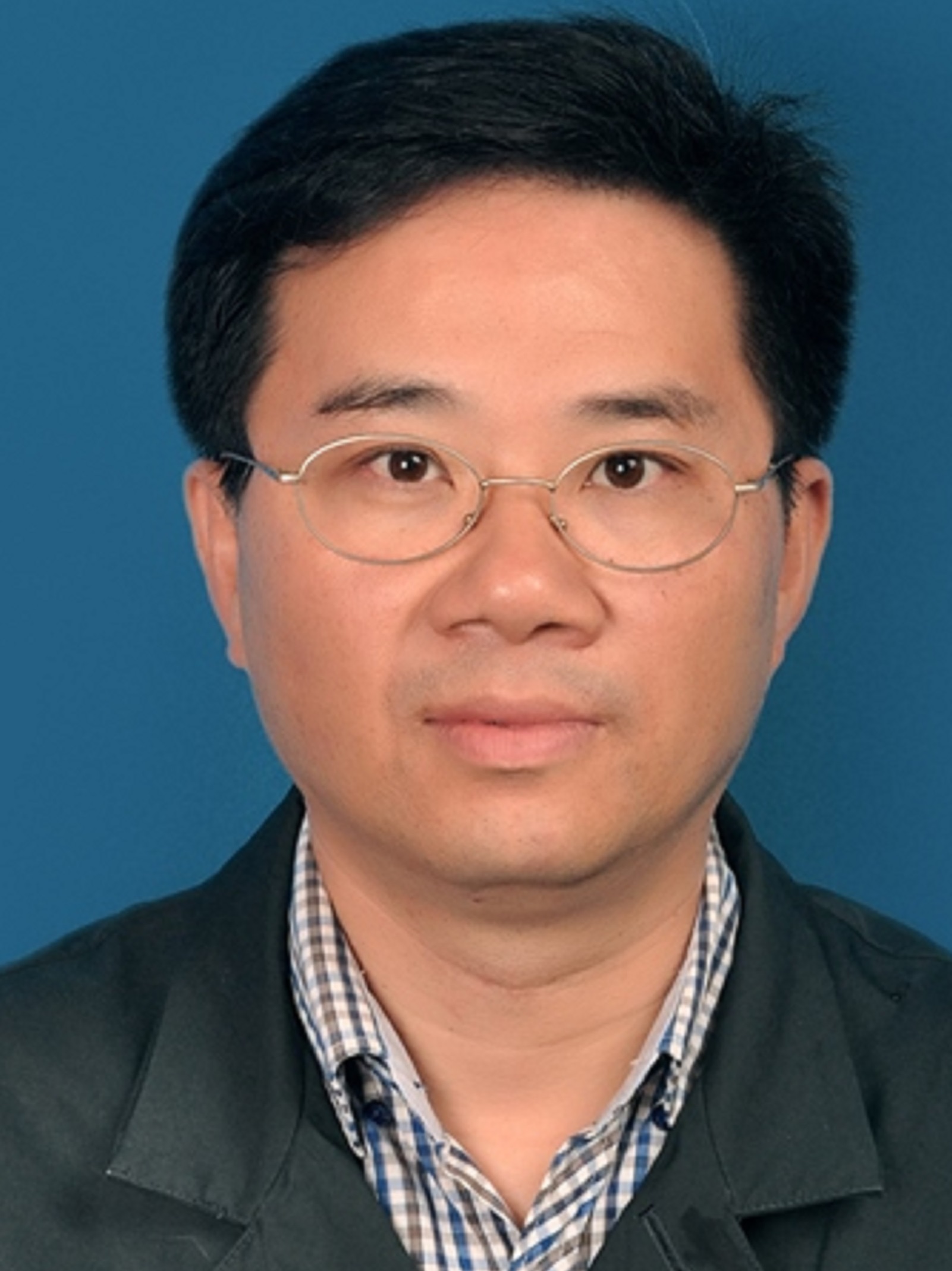 Chenggang Zou