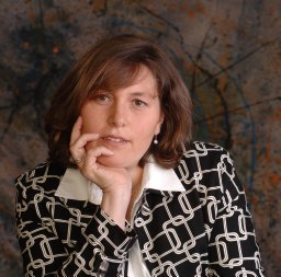 Maria L. Auad