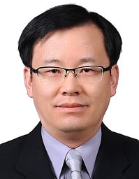 Jinwook Lee