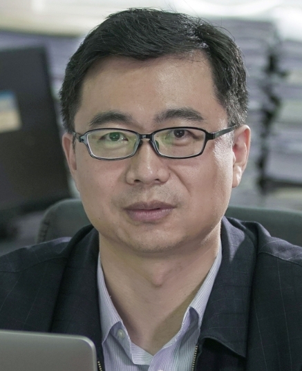 Zhongkun Hu