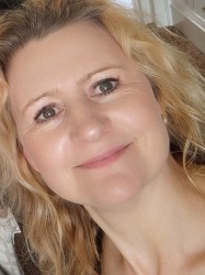 Karen E Makuch