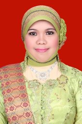 Ade Marlisa Rahmadayanti