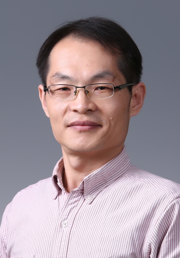Hongliang Zhang
