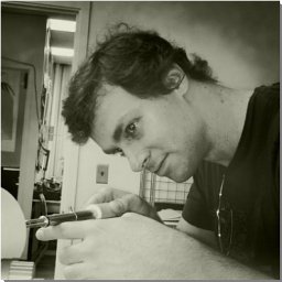 Christopher R Schvarcz