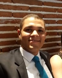 Oscar M Gómez