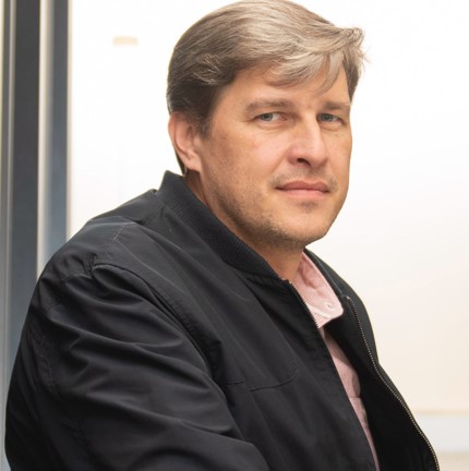 Igor Khovanov