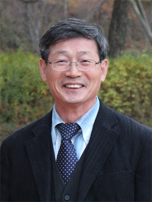 Kwang Ho Lee