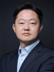 Chong-Kwon Kim