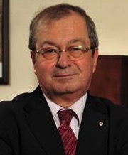H. Hakan  Kuntman
