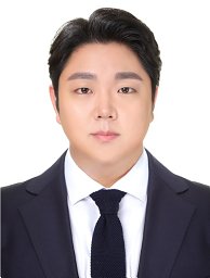 Geunhaeng Lee