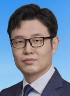 Weifeng Yang