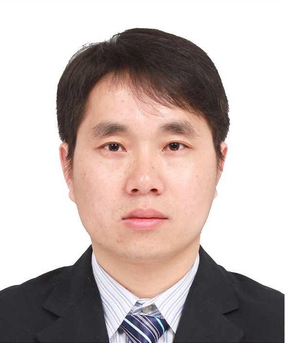 Xiangfeng Zhou