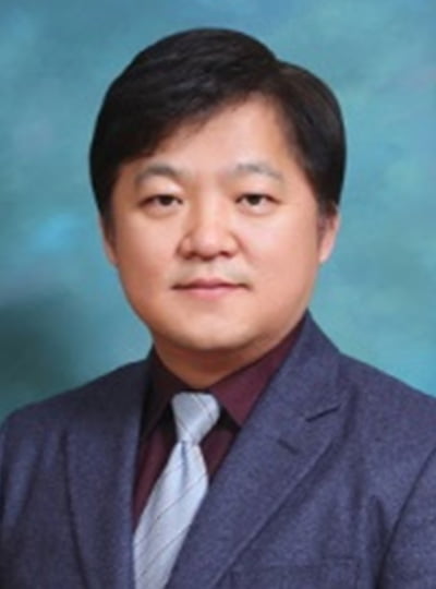 Jae-Hyung Jang