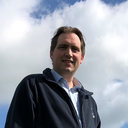 Daniel R Kindred