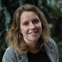 Lindsay M Smith