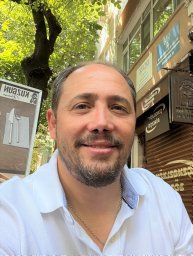 Emirzeoğlu Levent