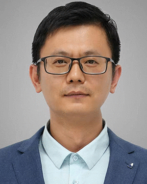 Wenjie Zhang