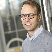 Peter Dinér