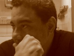 Regivan Hugo Nunes Santiago