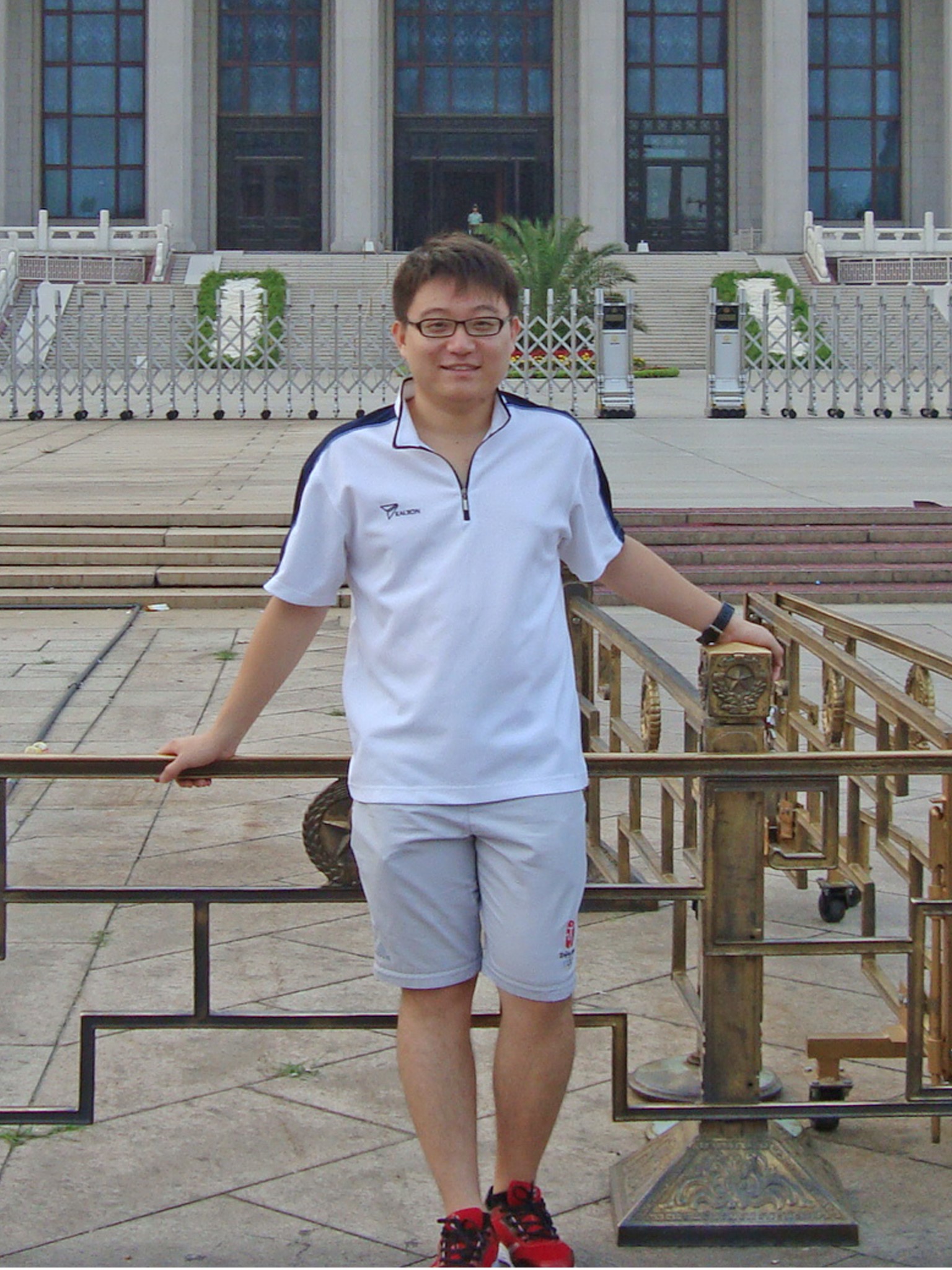 Zhong Chen