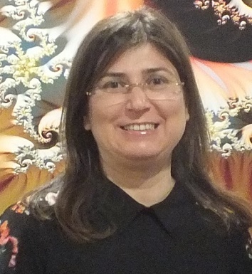 Meral Özel