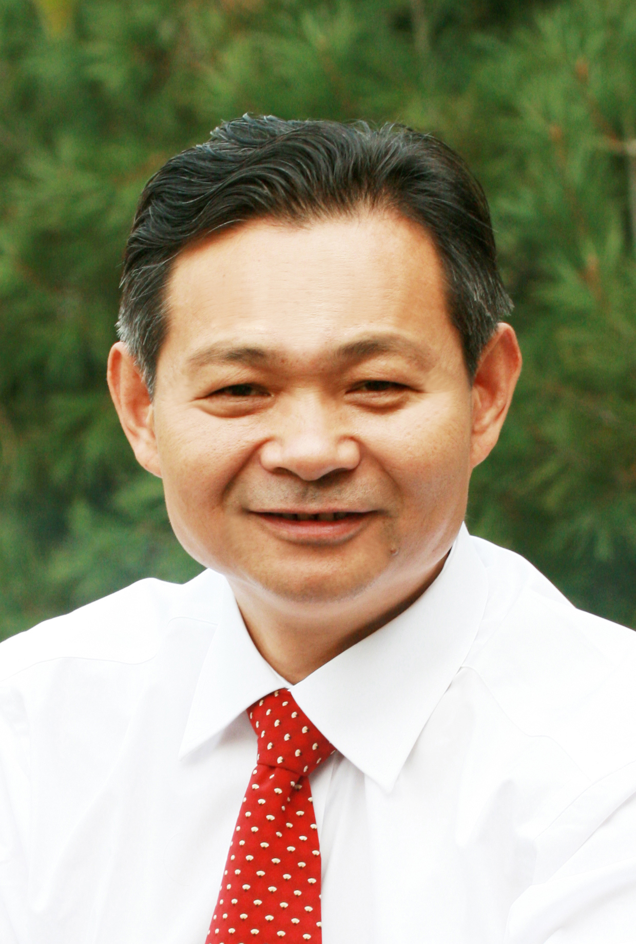 Guangfang Zhou