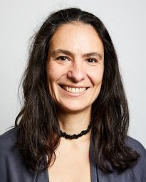 Arianne C. Reis