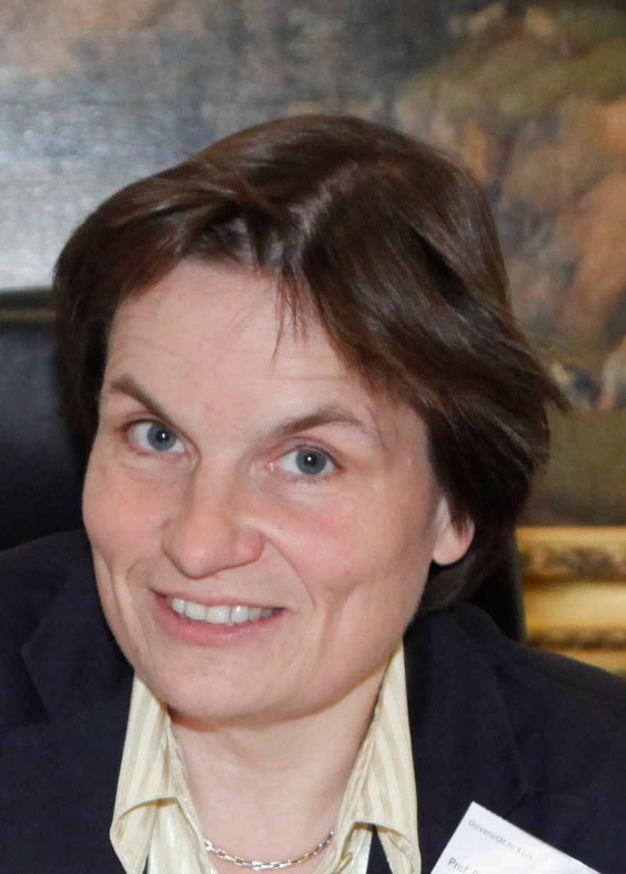 Claudia Loebbecke