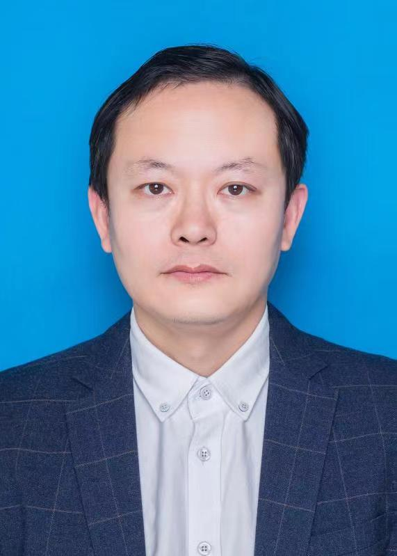 Yongyi Zhang