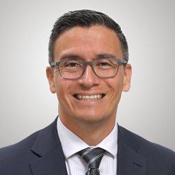 Cesar A Hincapie