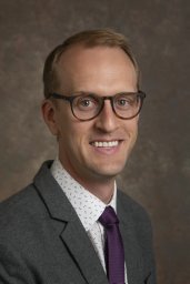 Davis Kyle F