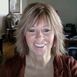 Lisa L Sample