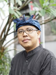 Pande Putu Januraga
