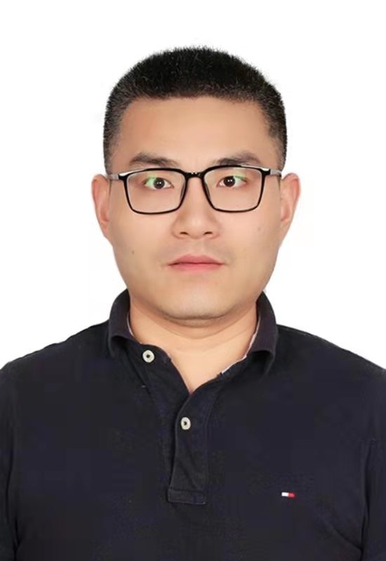 Long Zhang