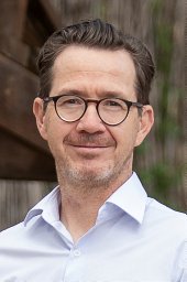 Jörg Helmschrot