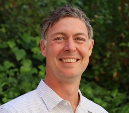 Dustin B. Thoman