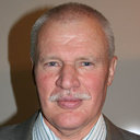 Leonid D Akulenko