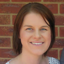 Rachel J Lundie