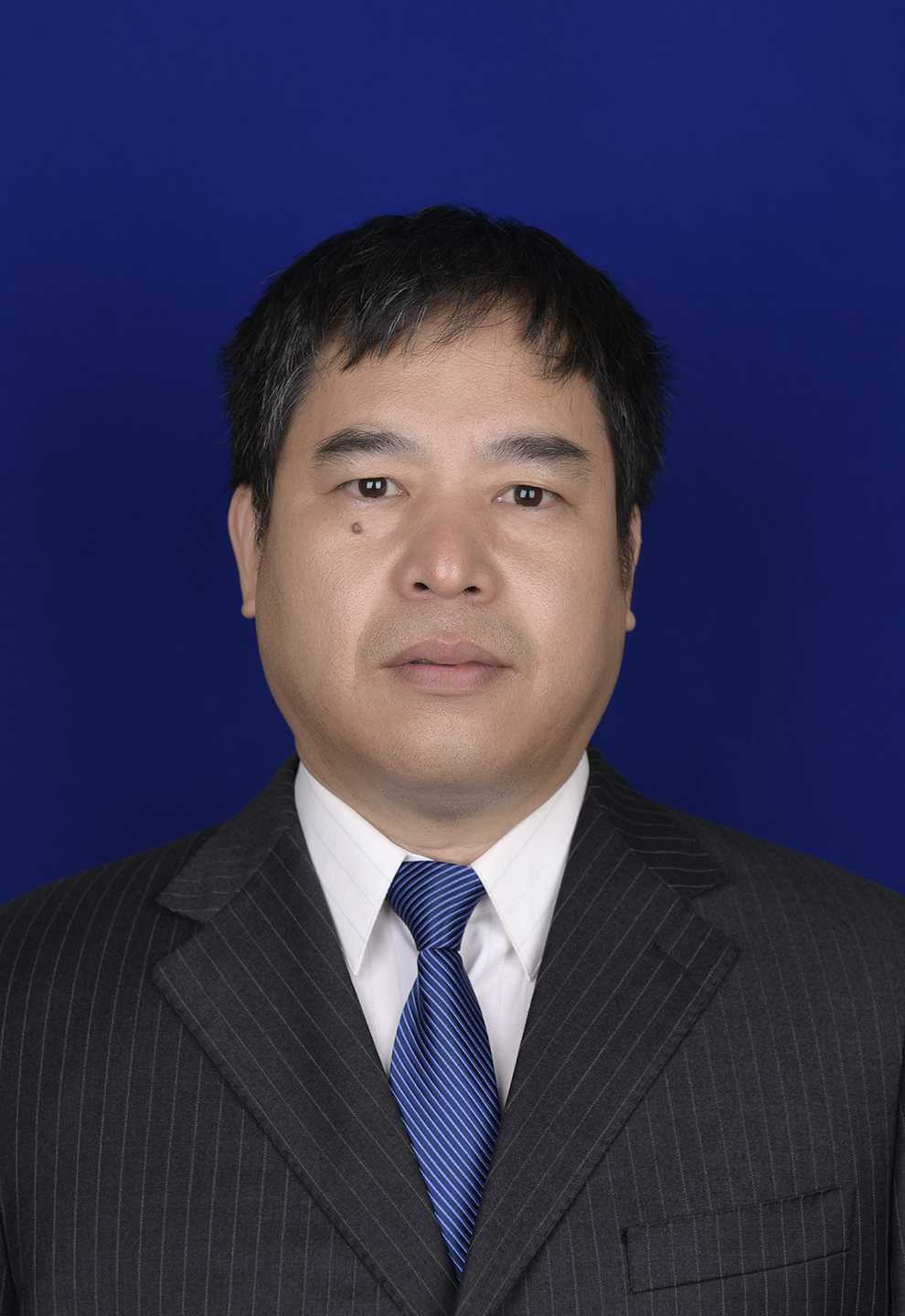 Fenglu Zhang