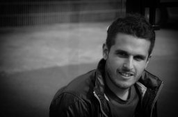 Alejandro Llaves