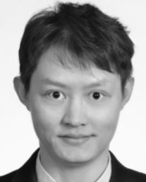 Hongliang Lü