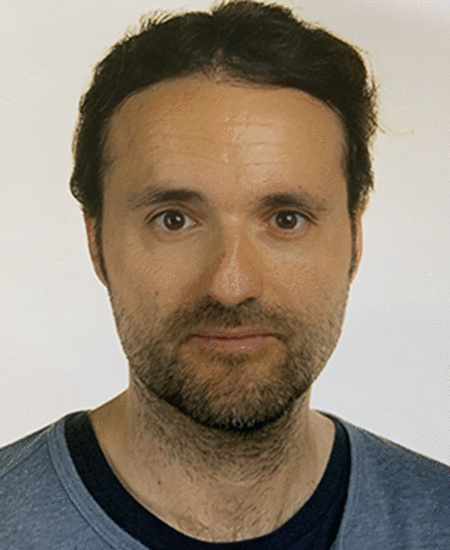 Alberto Olivares