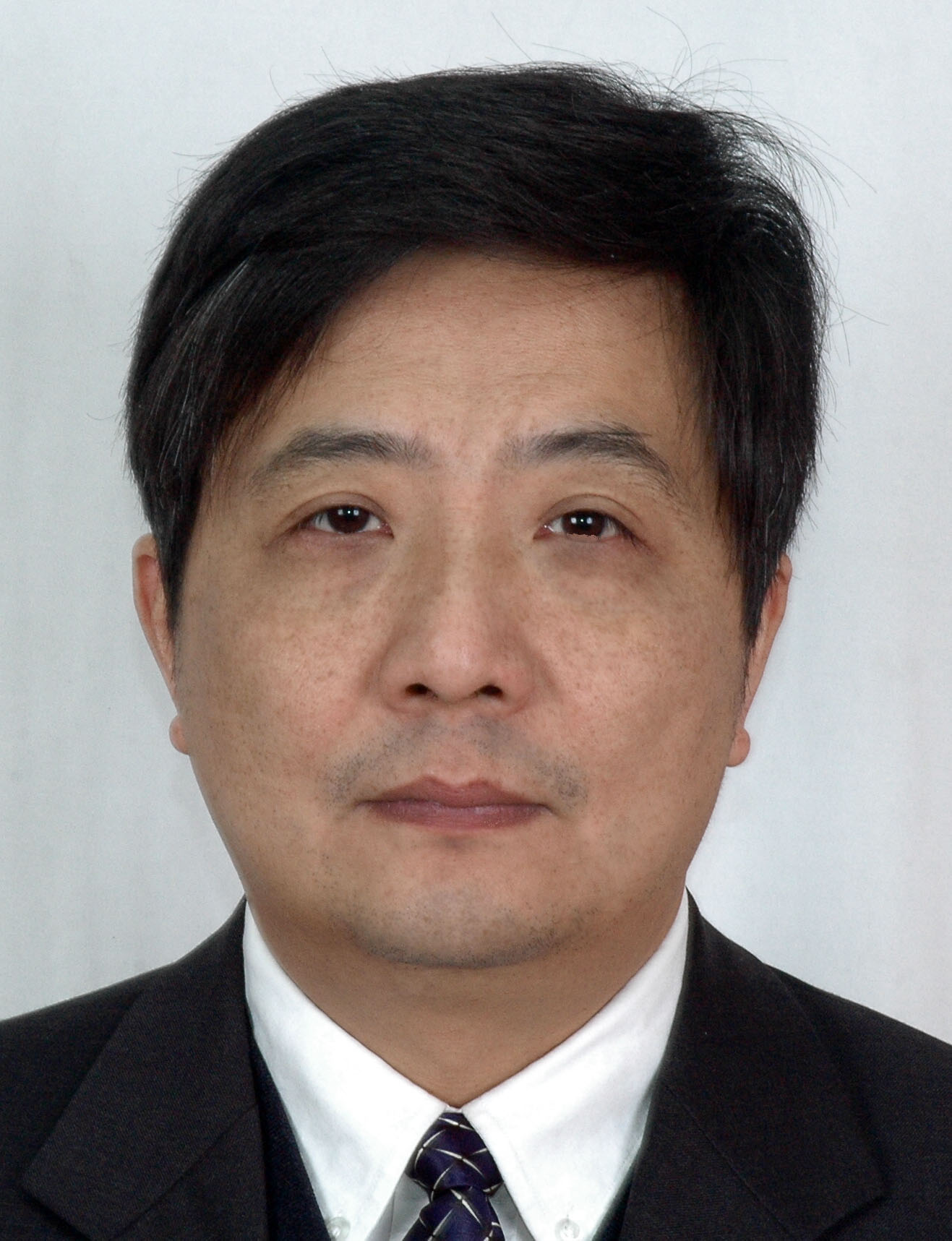 Jianyong Yang