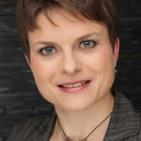 Doreen M Floss