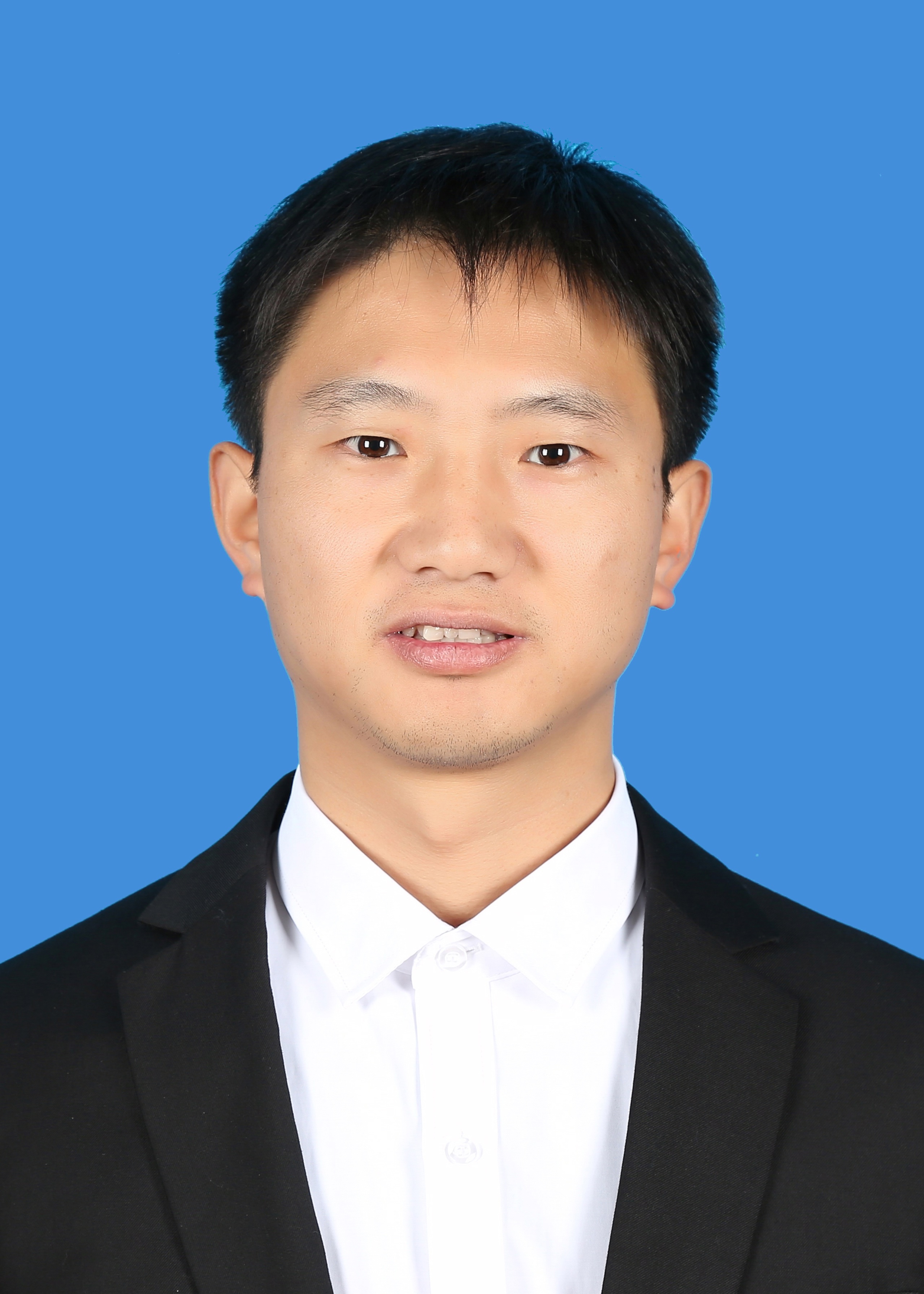 Yonggang Li