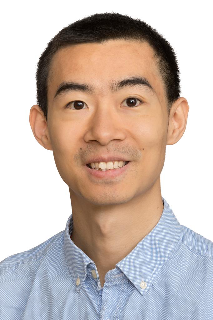 Guangyao Li