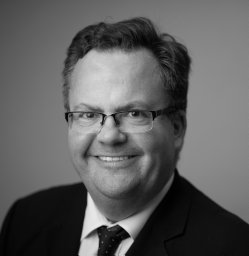 Rob J Freathy